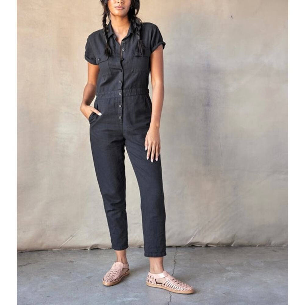 OUTERKNOWN SEA Suit Jumpsuit Womens Medium Gray Short Sleeve Button Up Linen NEW